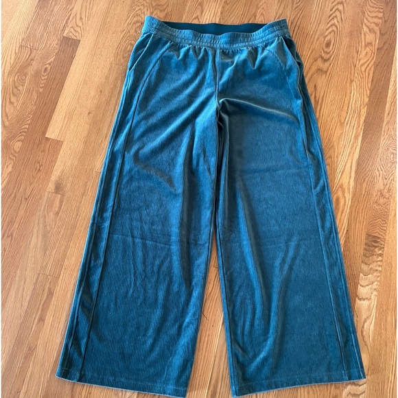 Lululemon Ribbed Relaxing Pants - Picture 1 of 4